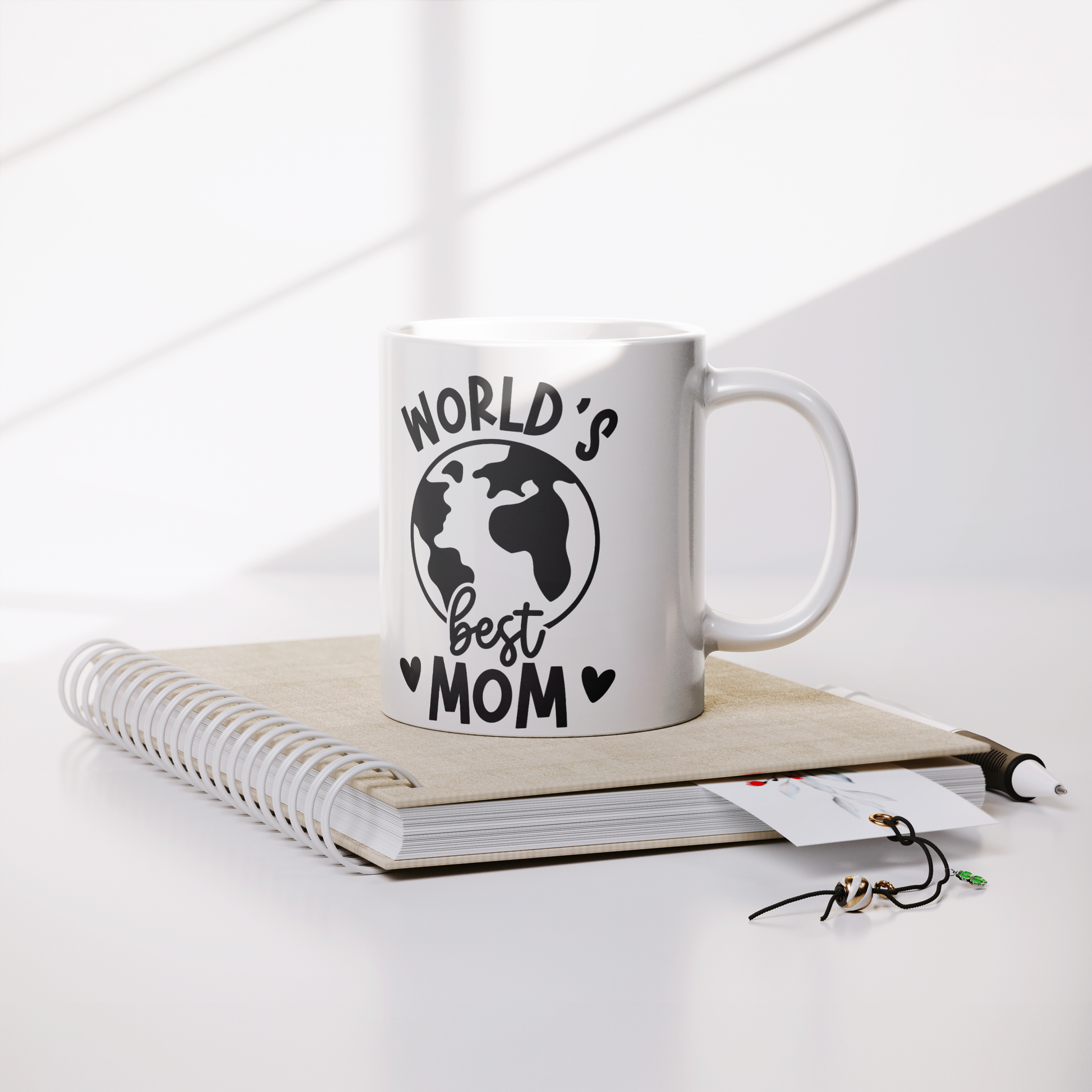 Worlds_Best_Mom_Lifestyle_Notebook_Mockup.png